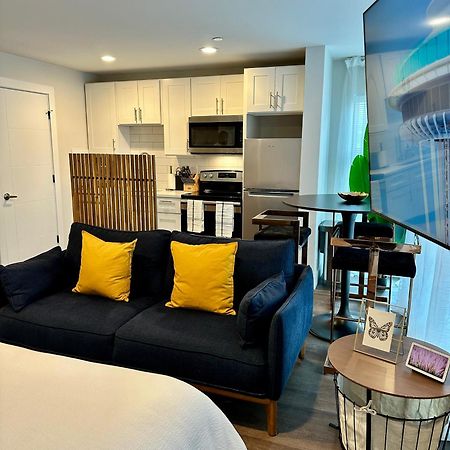Appartamento Luxe: Modern Retreat In The City Seattle Esterno foto