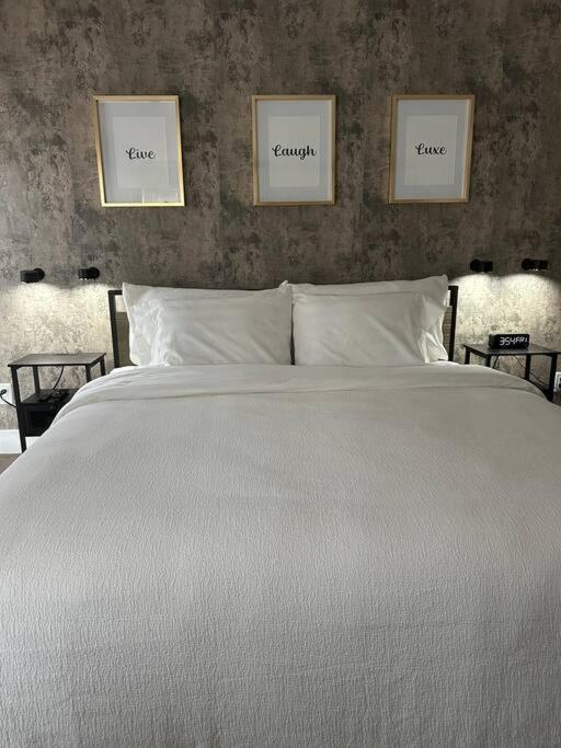 Appartamento Luxe: Modern Retreat In The City Seattle Esterno foto