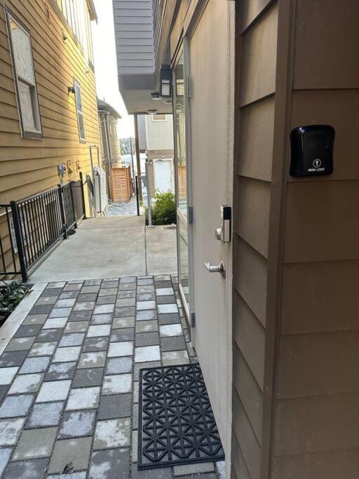 Appartamento Luxe: Modern Retreat In The City Seattle Esterno foto